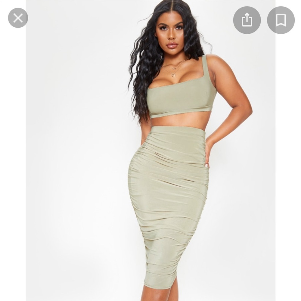 Crop top and slinky ruched Skirt. Sz 0